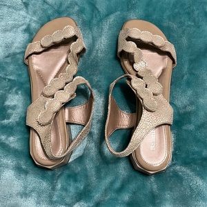 Beautifeel beige sandals size 9